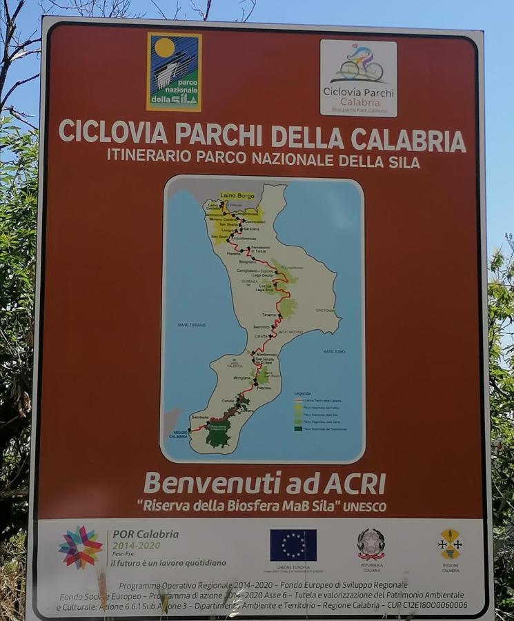 B&B La Rosa Dei Venti Acri Extérieur photo